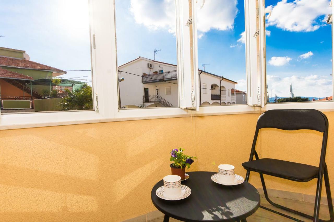 Апартаменты Apartman Ruza Трогир Экстерьер фото