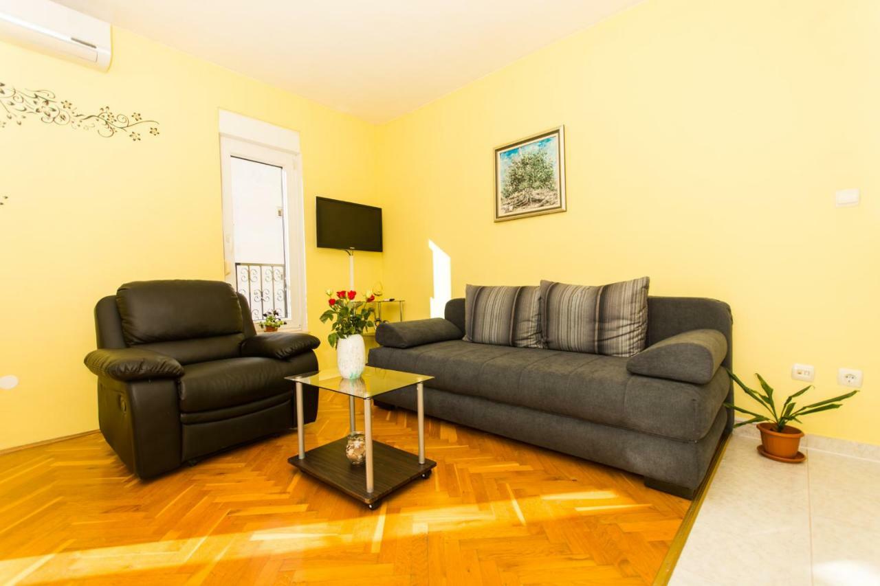 Апартаменты Apartman Ruza Трогир Экстерьер фото
