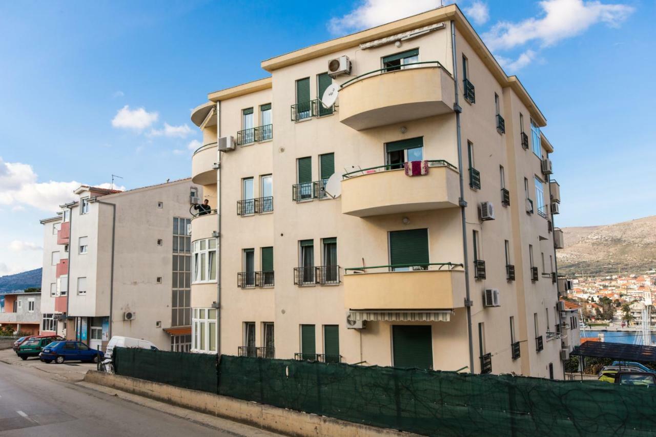 Апартаменты Apartman Ruza Трогир Экстерьер фото