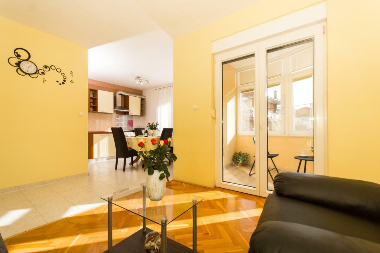 Апартаменты Apartman Ruza Трогир Экстерьер фото